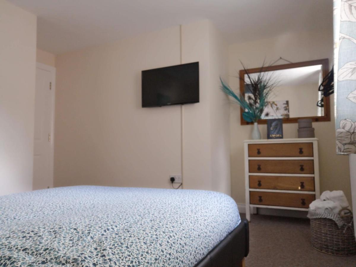 Coastal Escape Deal - 2 Bedroom House -Short Lets & Serviced Accommodation エクステリア 写真