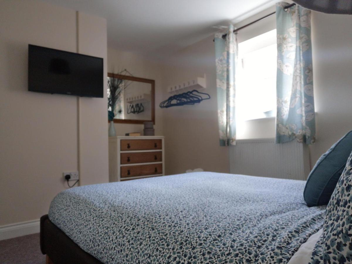 Coastal Escape Deal - 2 Bedroom House -Short Lets & Serviced Accommodation エクステリア 写真